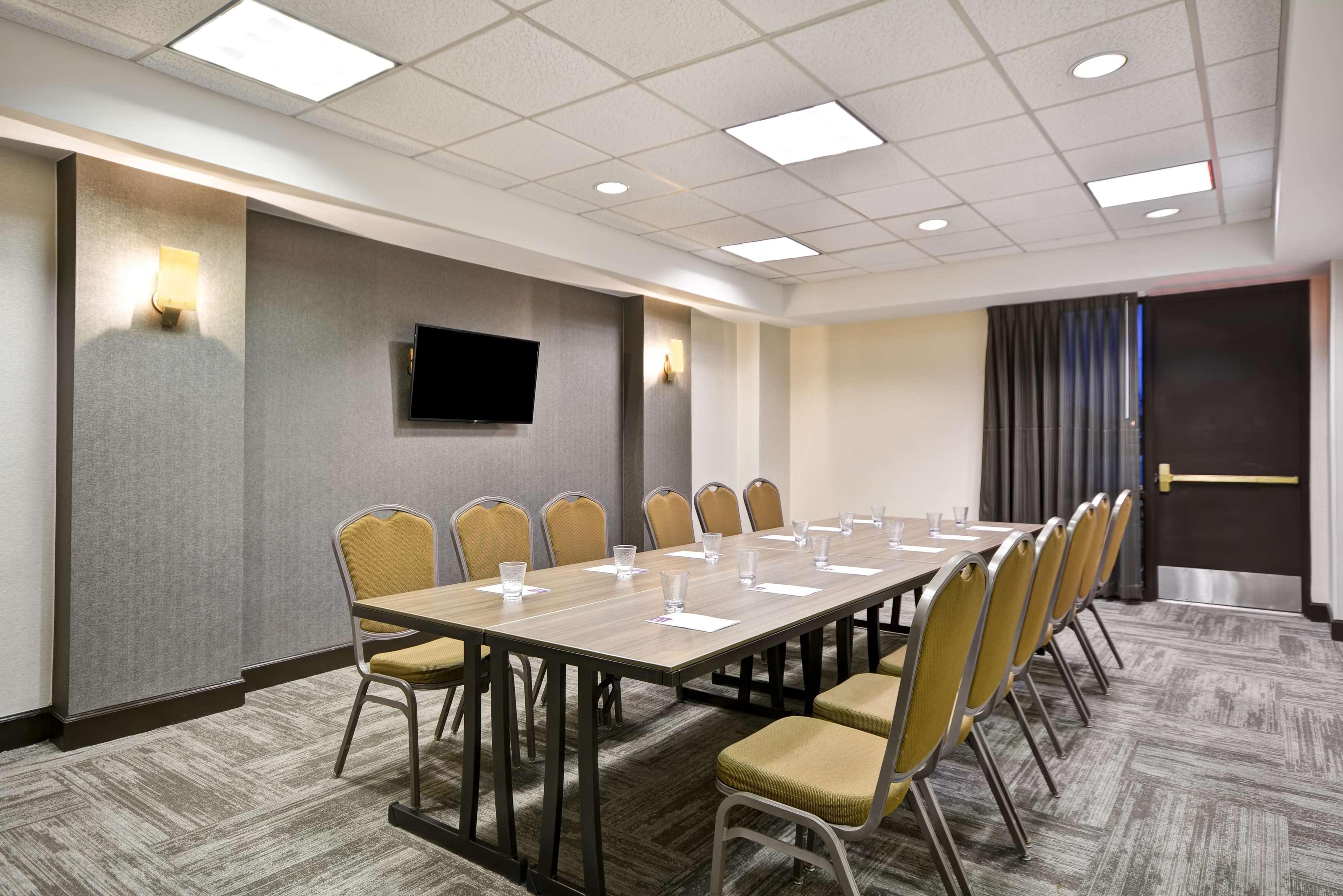 Hyatt Place Columbus Worthington Flint Bagian luar foto